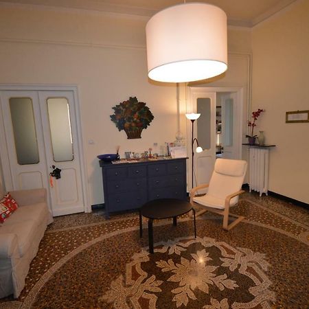 Rita'S House Apartment Genoa Exterior photo